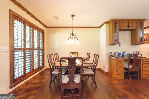 Dining - 130 Colby Cir, Dublin, GA 31021 photo 2 of 4