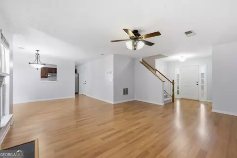 Living - 3279 Benthollow Ln, Duluth, GA 30096 photo 2 of 2