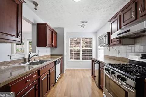 Kitchen - 3279 Benthollow Ln, Duluth, GA 30096 photo 1 of 2