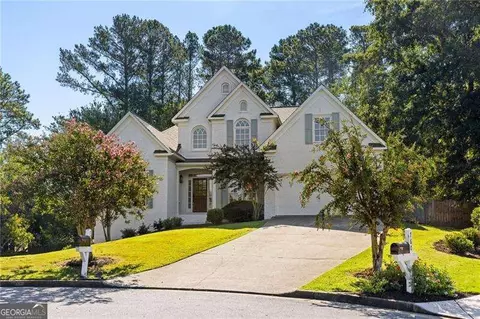 770 Heathland Dr, Roswell, GA 30075