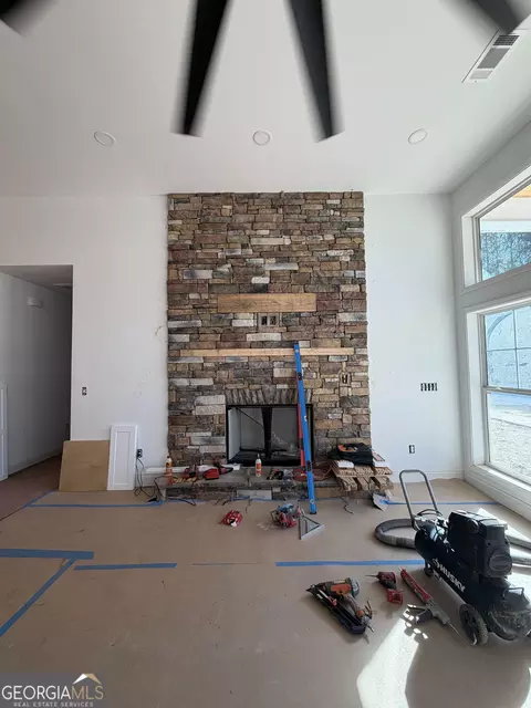 Living - 960 Cameron Mill Rd, Lagrange, GA 30240 photo 2 of 3