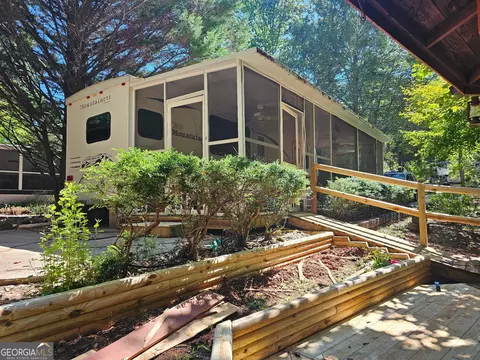 100 Campfire Dr, Cleveland, GA 30528
