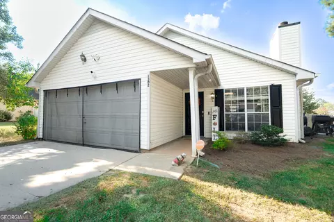 1302 Iron Gate Blvd, Jonesboro, GA 30238