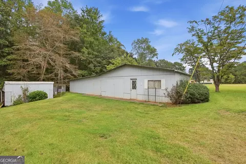 Exterior - 57 Defoor Rd, Toccoa, GA 30577 photo 6 of 7