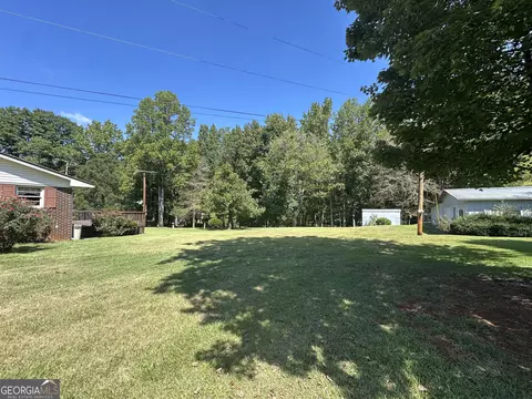 57 Defoor Rd, Toccoa, GA 30577 photo 2