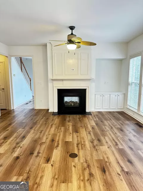 Living - 711 Hexham Ct, Suwanee, GA 30024 photo 3 of 4