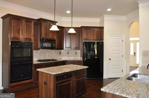 Kitchen - 337 Snow Bird Dr, Hampton, GA 30228 photo 1 of 5