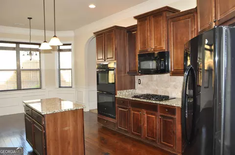 Kitchen - 337 Snow Bird Dr, Hampton, GA 30228 photo 2 of 5