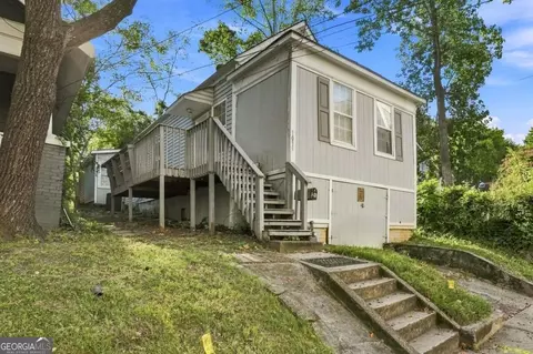 1039 Hampton St NW, Atlanta, GA 30318