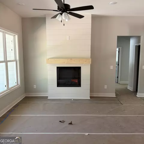 Living - 460 Bob Thomas Rd, Jackson, GA 30233 photo 1 of 1