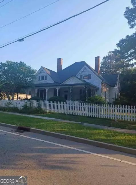 1017 Green St SE, Conyers, GA 30012
