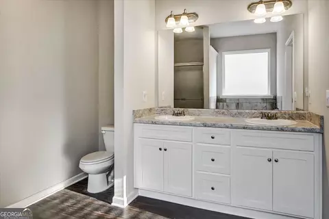 Bath - 45 Breckonridge Dr, Covington, GA 30016 photo 1 of 2