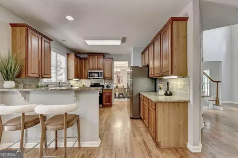 Kitchen - 3545 Sentry View Trce, Suwanee, GA 30024 photo 5 of 6