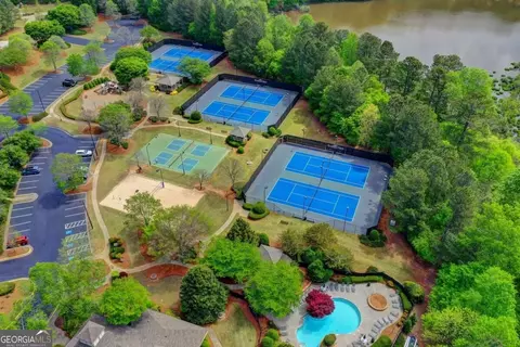 View/Area - 3545 Sentry View Trce, Suwanee, GA 30024 photo 8 of 8
