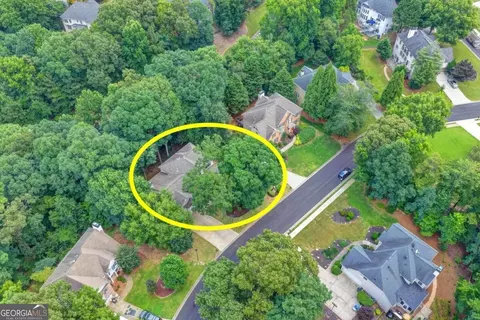 View/Area - 3545 Sentry View Trce, Suwanee, GA 30024 photo 2 of 8