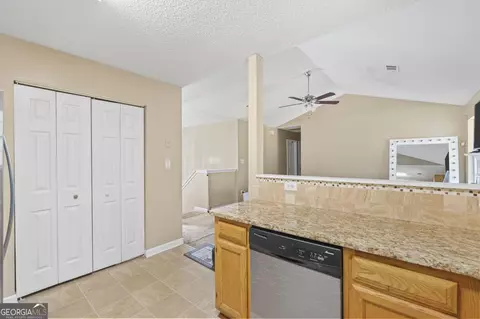 Entry Way - 6880 Silver Maple Dr, Rex, GA 30273 photo 3 of 4