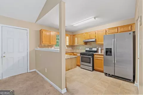 Entry Way - 6880 Silver Maple Dr, Rex, GA 30273 photo 4 of 4