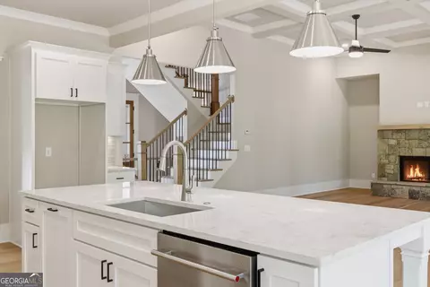 Kitchen - 110 Fall Pippin Ct, Clarkesville, GA 30523 photo 4 of 4