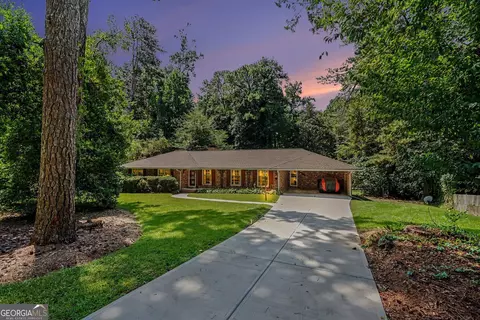 4151 Durham Cir, Stone Mountain, GA 30083