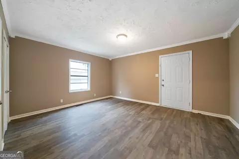 Living - 34 E 16th St SW, Rome, GA 30161 photo 5 of 5