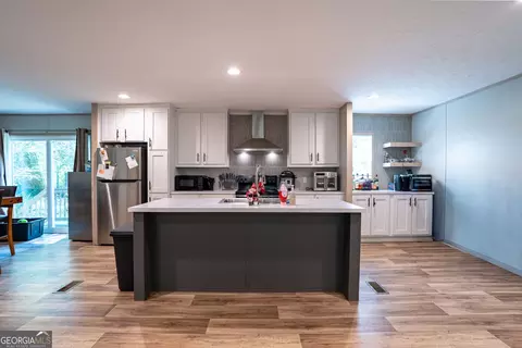Kitchen - 3589 Sequoia Rd, Gainesville, GA 30506 photo 1 of 2