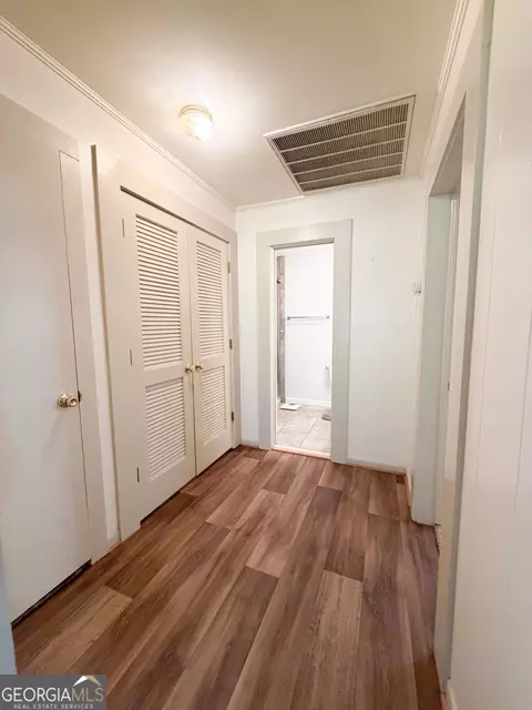 Entry Way - 1182 E Us Hwy 280, Lyons, GA 30436 photo 2 of 3