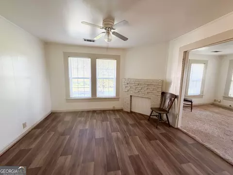 Living - 1182 E Us Hwy 280, Lyons, GA 30436 photo 2 of 2