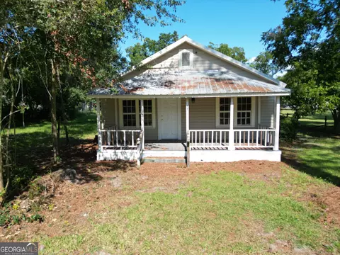 77 S Bobby St, Lenox, GA 31637