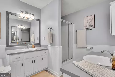 Bath - 440 Berkshire Dr, Covington, GA 30016 photo 3 of 5