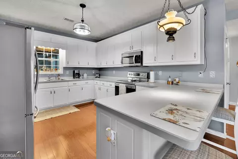 Kitchen - 440 Berkshire Dr, Covington, GA 30016 photo 4 of 7