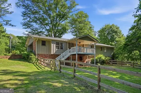 4845 Jennifer Ln, Douglasville, GA 30135