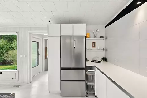Kitchen - 199 Sunrise Cir, Cornelia, GA 30531 photo 3 of 6