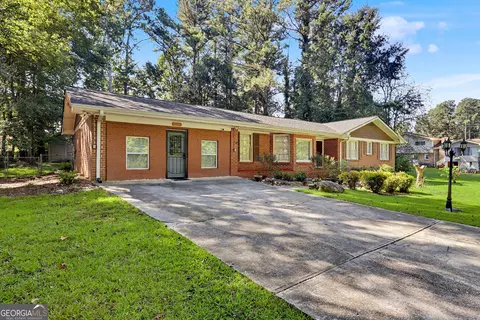 2246 Rhett Ct, Lawrenceville, GA 30044