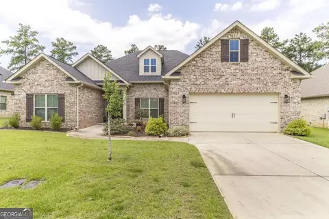 104 Gracetree Way, Kathleen, GA 31047