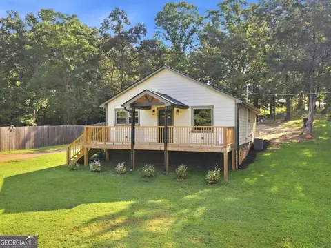 Exterior - 200 Eleanor Dr, Covington, GA 30016 photo 2 of 11
