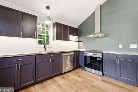 Kitchen - 200 Eleanor Dr, Covington, GA 30016 photo 4 of 7