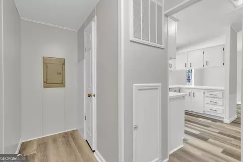Entry Way - 460 Etheridge Mill Rd, Milner, GA 30257 photo 2 of 2