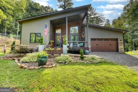 6824 Mountain Laurel Rd, Hiawassee, GA 30546