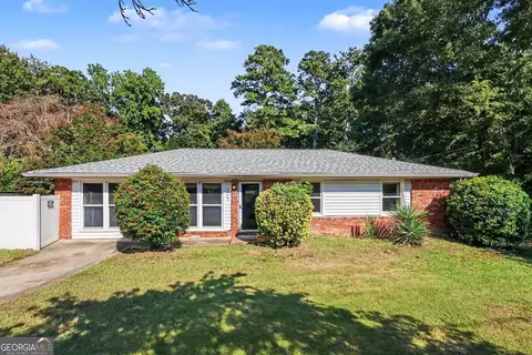 6786 Tralee Dr, Lithia Springs, GA 30122