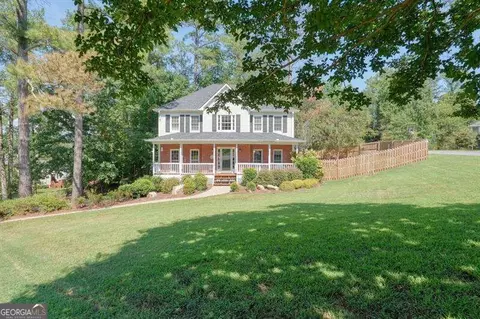 1330 Willow Tree Dr, Woodstock, GA 30188