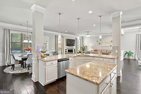 Kitchen - 4031 Rotterdam Pass, Hampton, GA 30228 photo 3 of 3