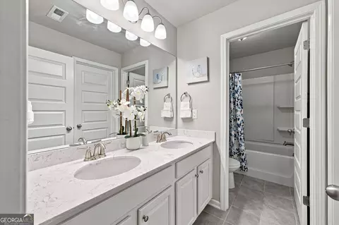 Bath - 4031 Rotterdam Pass, Hampton, GA 30228 photo 3 of 4