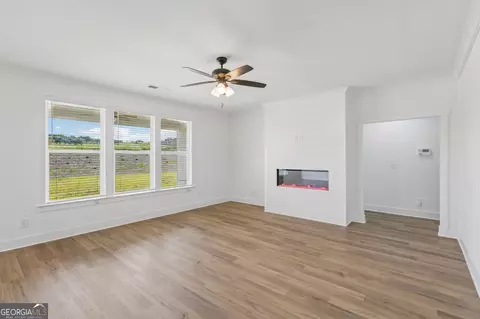 Living - 574 Gene Bell Rd, Monroe, GA 30655 photo 3 of 6