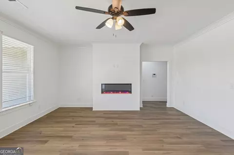 Living - 574 Gene Bell Rd, Monroe, GA 30655 photo 2 of 6