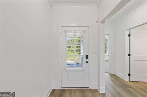 Entry Way - 574 Gene Bell Rd, Monroe, GA 30655 photo 2 of 5