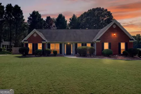 300 Hickory Pointe Ct, Villa Rica, GA 30180