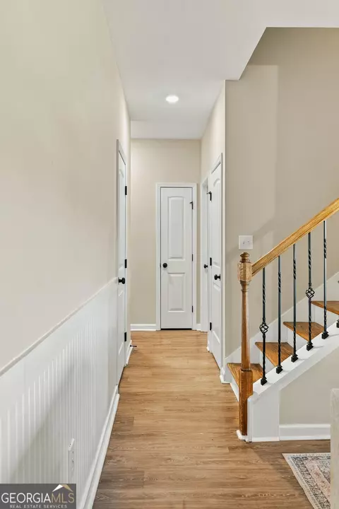 Entry Way - 279 Davis Rd, Gray, GA 31032 photo 2 of 10
