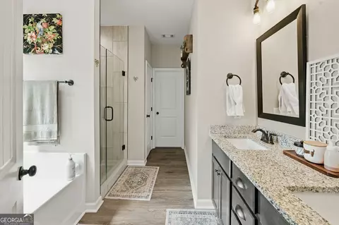 Entry Way - 279 Davis Rd, Gray, GA 31032 photo 5 of 10