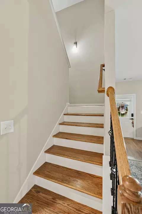 Entry Way - 279 Davis Rd, Gray, GA 31032 photo 8 of 10