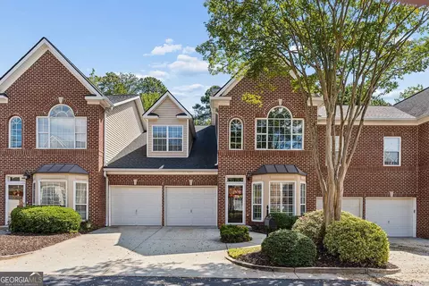 8006 Lexington Dr, Roswell, GA 30075